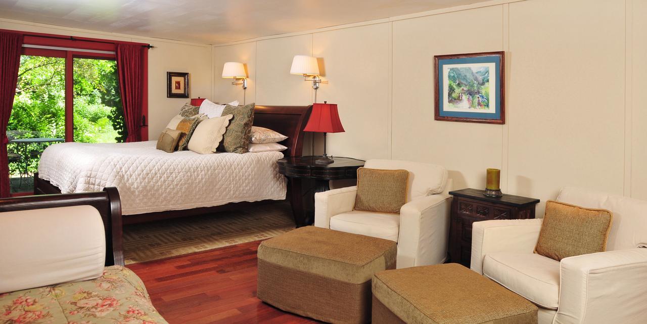 1795 Acorn Inn Bed And Breakfast Кенъндейгуа Екстериор снимка