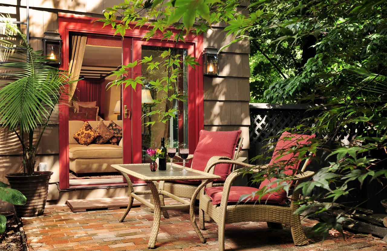 1795 Acorn Inn Bed And Breakfast Кенъндейгуа Екстериор снимка