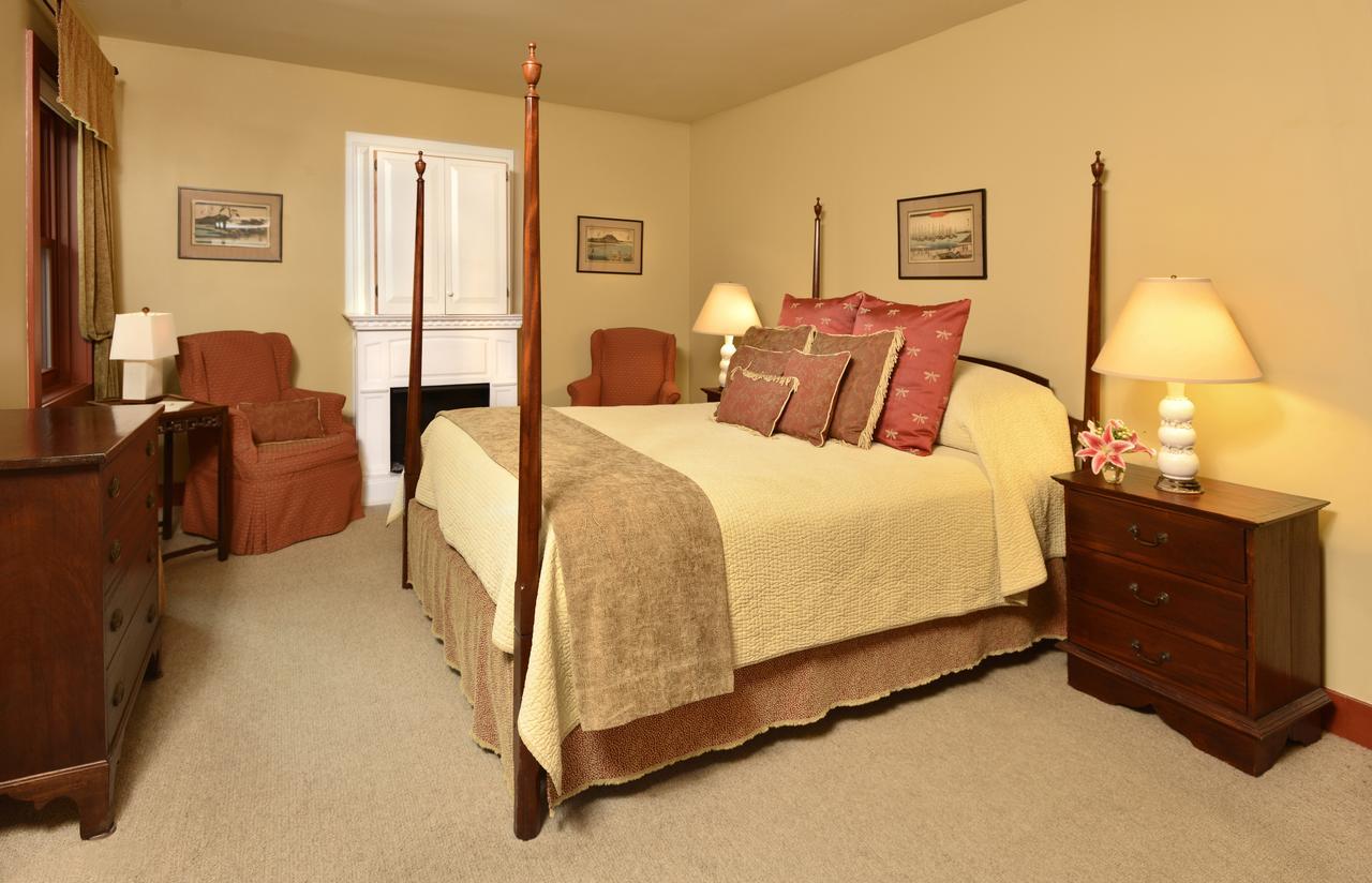 1795 Acorn Inn Bed And Breakfast Кенъндейгуа Екстериор снимка